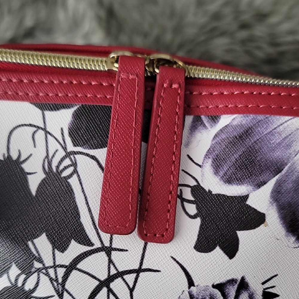 Reaction Kenneth Cole Black, White and Red Floral Shoulder Bag - Picture 10 of 16
